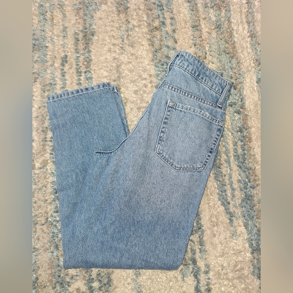Forever 21 Premium Distressed Jeans sz 26 GUC - Picture 3 of 8